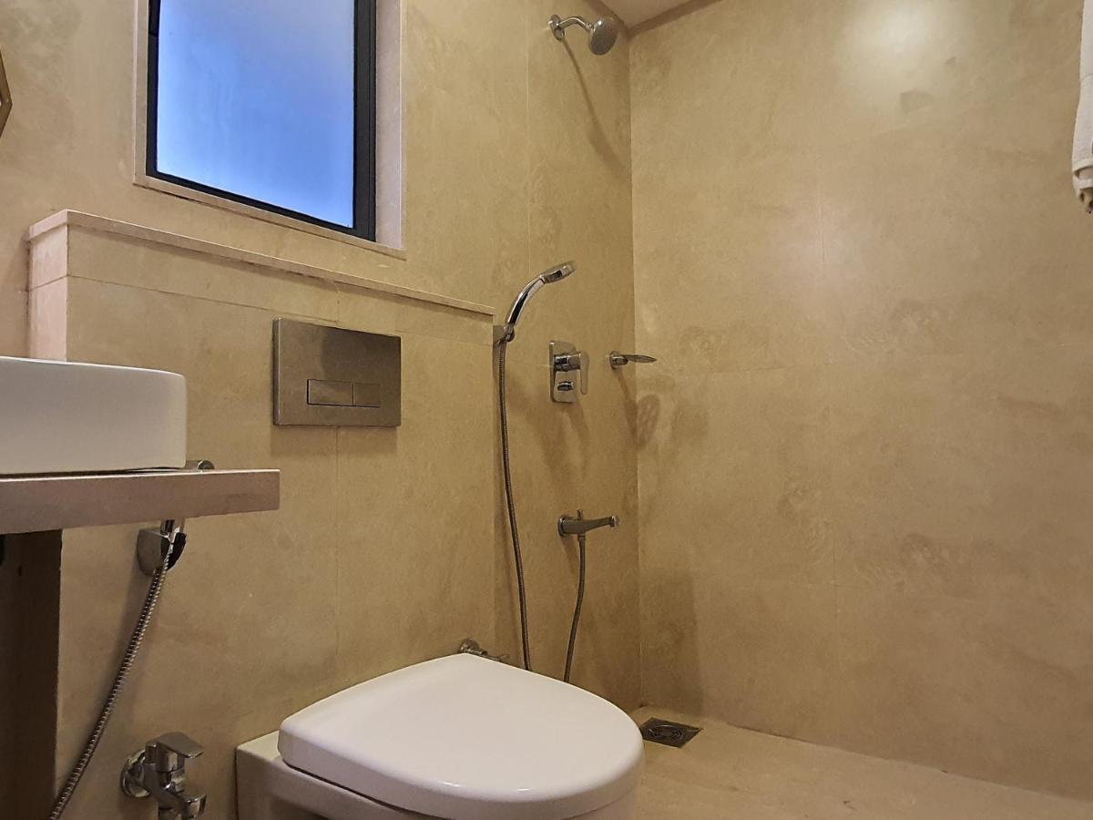 Osi Service Bkc Kurla West Apartment Mumbai